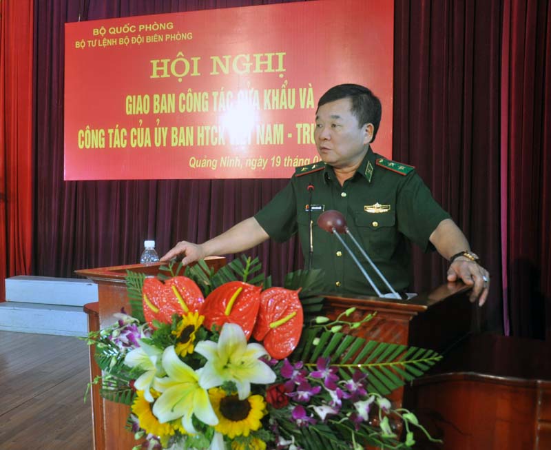 Trung tướng Hoàng Xuân Chiến, Uỷ viên T.Ư Đảng, Tư lệnh BĐBP phát biển chỉ đạo tại hội nghị
