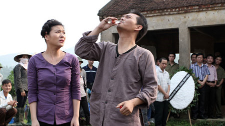Ma làng là bộ phim của đạo diễn Nguyễn Hữu Phần gây bão màn ảnh nhỏ một thời.