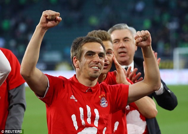Lahm có danh hiệu cuối cùng với Bayern. (Nguồn: Reuters)
