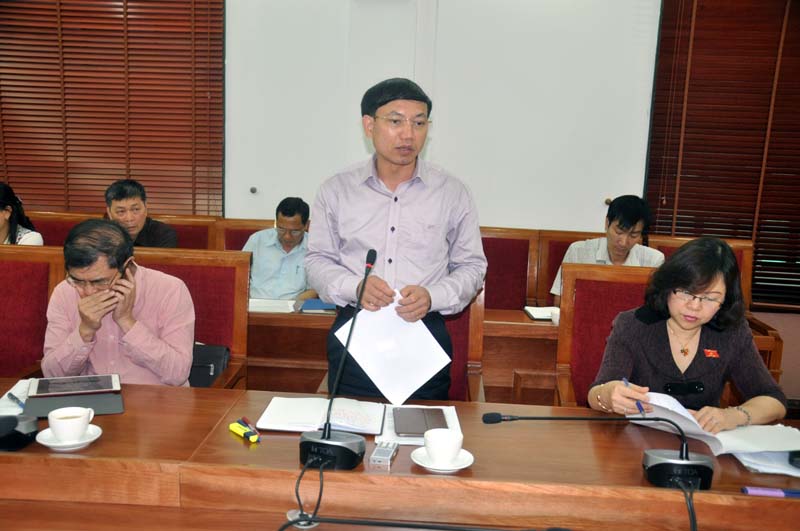 Đồng chí Nguyễn Xuân Ký, Uỷ viên BTV Tỉnh uỷ, Phó Chủ tịch Thường trực HĐND tỉnh phát biểu tại hội nghị