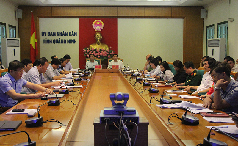 Quang cảnh phiên họp Chính phủ tại điểm cầu Quảng Ninh.