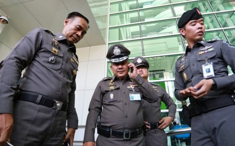 Cảnh sát Thái Lan có mặt tại hiện trường vụ nổ. Ảnh: Reuters