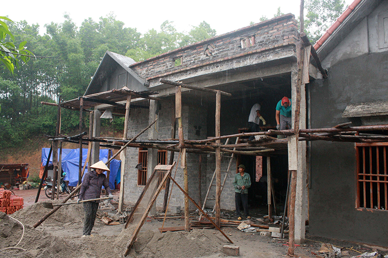 Ngôi nhà mới của gia đình ông Sằn Cắm Sáng, thôn Thống Nhất, xã Hải Lạng, huyện Tiên Yên đã cơ bản xây dựng xong, chuẩn bị khánh thành.