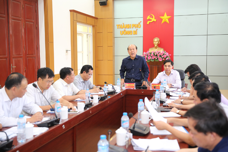 Đồng chí Nguyễn Văn Công, Thứ trưởng Bộ GT-VT kết luận buổi làm việc.