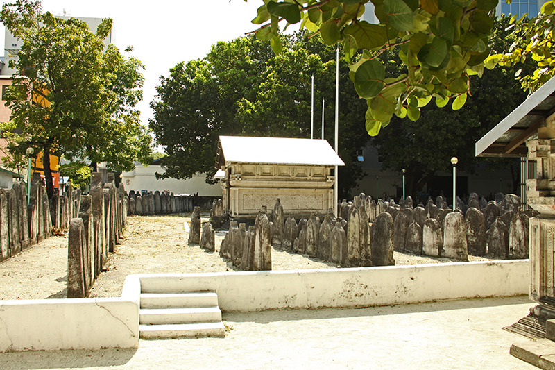 Khu nghĩa địa hơn 400 năm của người Maldives.