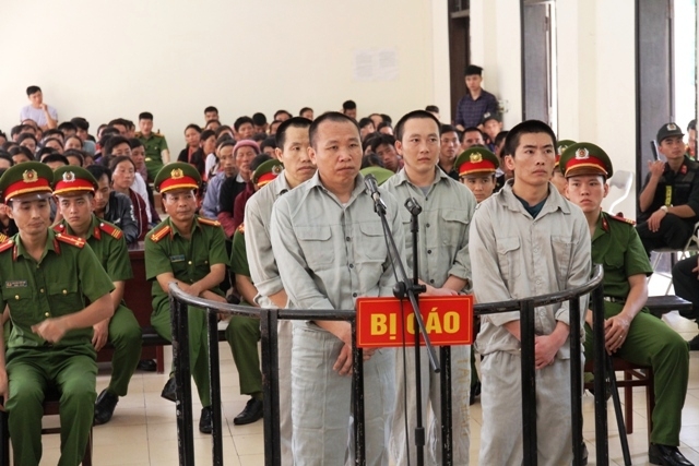 Các bị cáo tại phiên tòa (Ảnh: nhandan.com.vn)