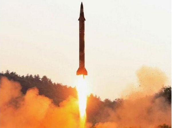 Hình ảnh một vụ phóng tên lửa của Triều Tiên. (Nguồn: independent)
