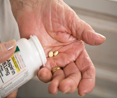 Nữ bệnh nhân đái tháo đường dùng aspirin liều thấp lâu dài có thể kéo giảm nguy cơ ung thư vú Ảnh: NEWSMAX