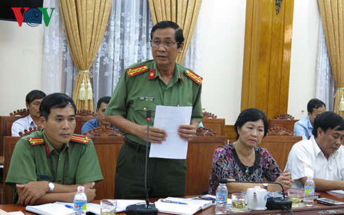 Đại tá Trần Huy Giáp, Phó Giám đốc Công an tỉnh Bình Định cho biết Công an đã vào cuộc tìm hiểu vụ tàu vỏ thép nằm bờ