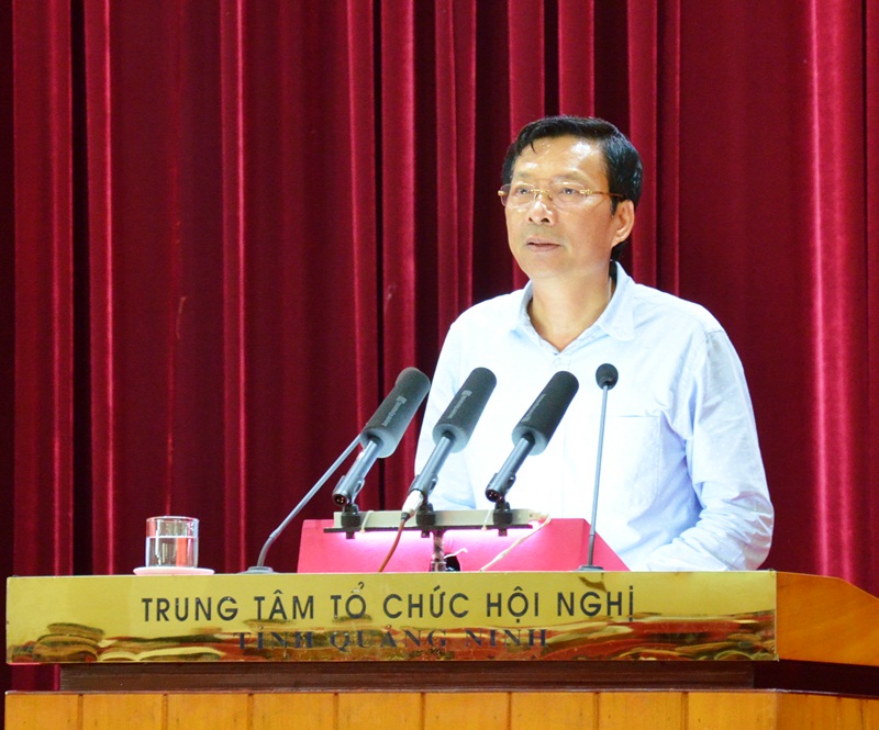 Đồng chí Nguyễn Văn Đọc, Bí thư Tỉnh ủy, Chủ tịch HĐND tỉnh phát biểu tại buổi gặp mặt.