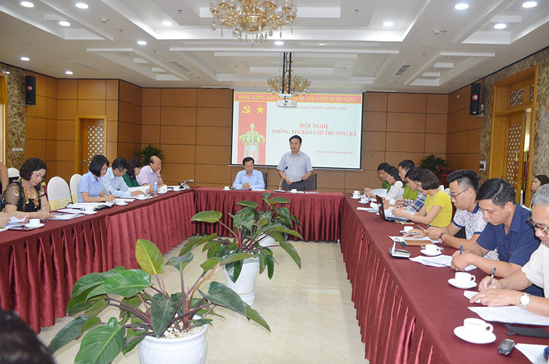 Đồng chí Nguyễn Đức Thành, Phó Chủ tịch HĐND tỉnh thông tin về nội dung kỳ họp thứ 5, HĐND khóa XIII