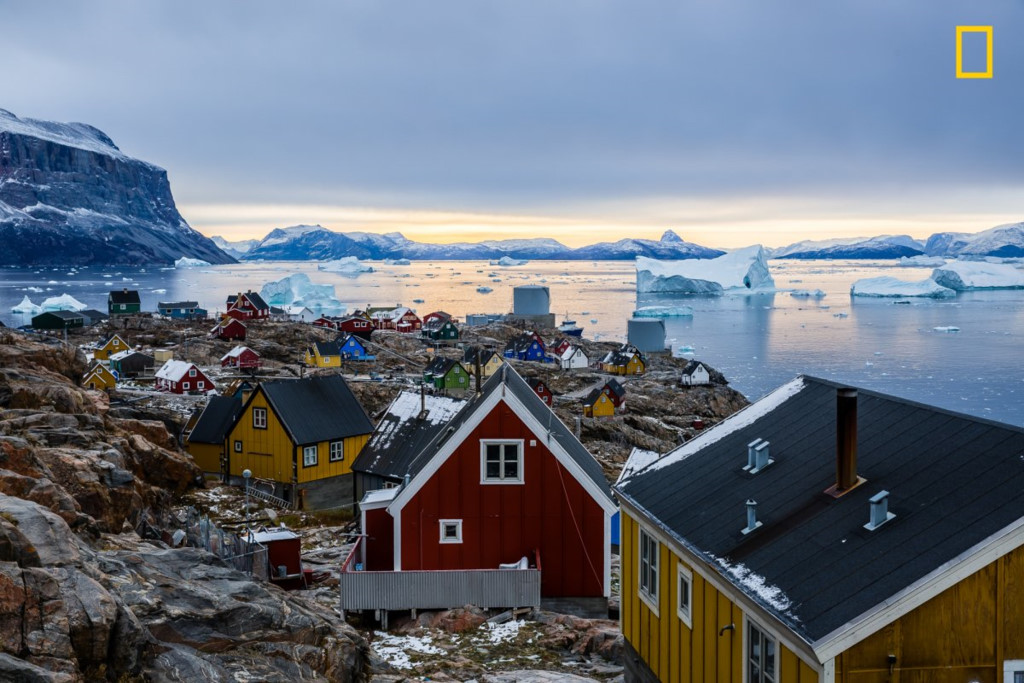 Uummannaq (Greenland) là một thị trấn nhỏ với dân số chỉ hơn 1.300 người.