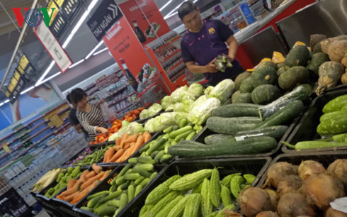 Giá thực phẩm giảm giúp kiềm chế chỉ số giá tiêu dùng