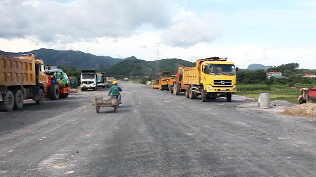 Mưa nhiều ảnh hưởng tới tiến độ thi công dự án cao tốc Hạ Long - Vân Đồn