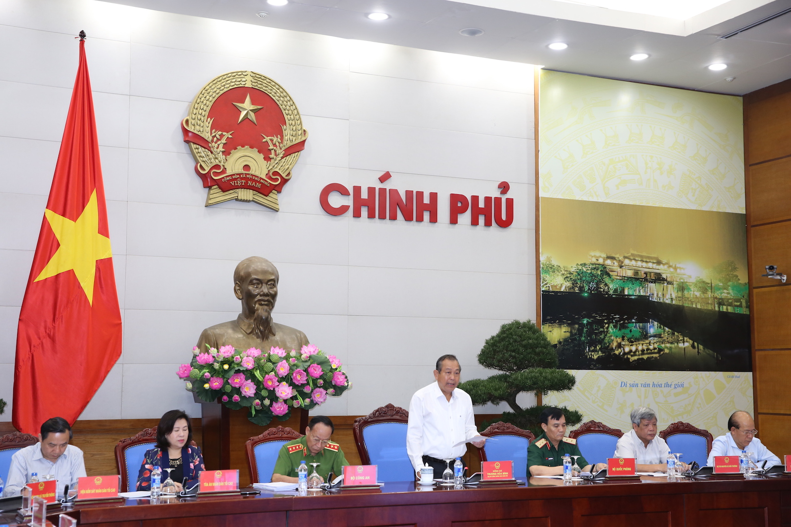 Phó Thủ tướng Trương Hòa Bình phát biểu kết luận hội nghị