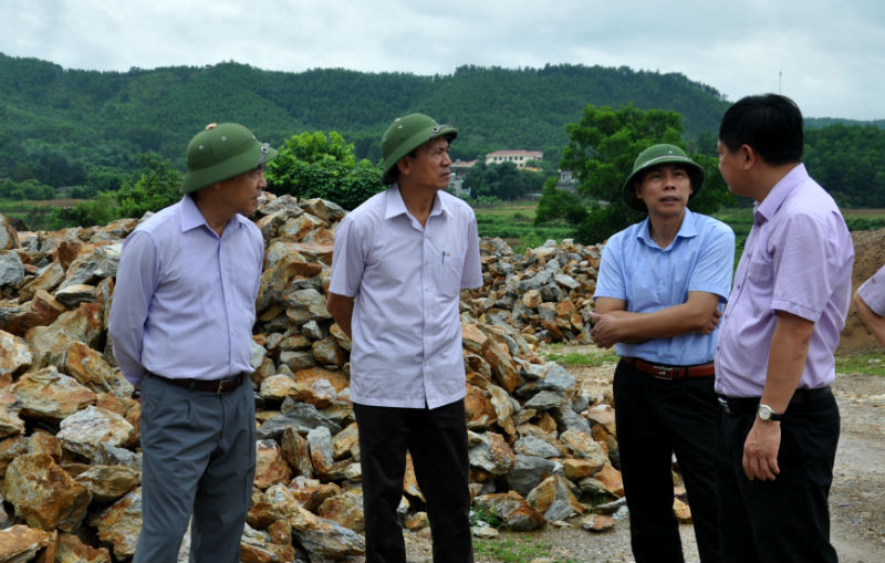 kiểm tra khu vực khai thác tài nguyên khoáng sản tại xã Vô Ngại, huyện Bình Liêu