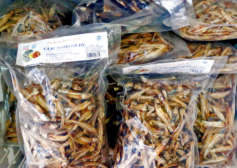 Sản phẩm cá ruội khô Cô Tô đóng gói của cơ sở sản xuất Thuỷ Oanh (thị trấn Cô Tô).