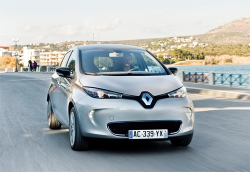 Renault Zoe - một trong những mẫu xe không nằm trong lệnh cấm từ năm 2040 tại Pháp vì sử dụng động cơ điện.