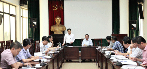 Bộ trưởng Nguyễn Ngọc Thiện phát biểu chỉ đạo cuộc họp Ảnh: Thu Thủy