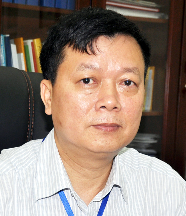 Bác sĩ Ninh Văn Chủ, Giám đốc Trung  tâm  Y tế  dự phòng Quảng Ninh.