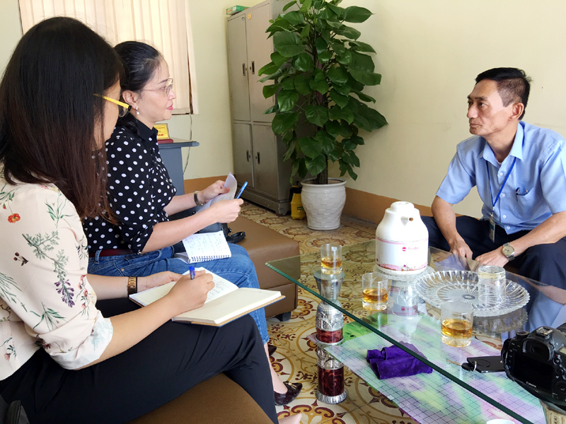 Trao đổi với PV Báo Quảng Ninh, Phó Chủ tịch UBND phường Cẩm Trung Lý Văn Nam cho biết, đến tận ngày khởi công, phường mới nhận được thông tin về dự án.