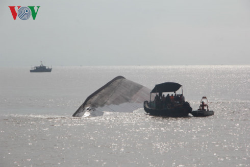 Vị trí tài VTB 26 bị chìm cách bờ khoảng 3 hải lý.
