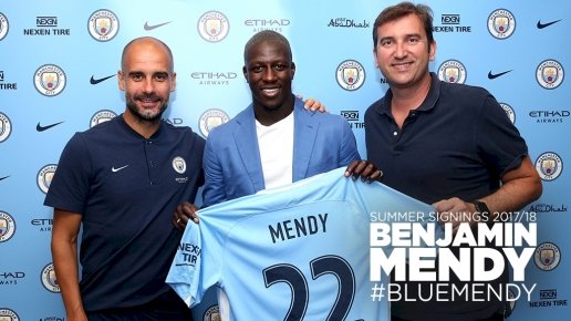  Benjamin Mendy chính thức ra mắt Man City.