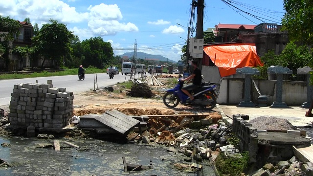 QL18 (Uông Bí - Bắc Ninh) thi công chậm ảnh hưởng tới người dân