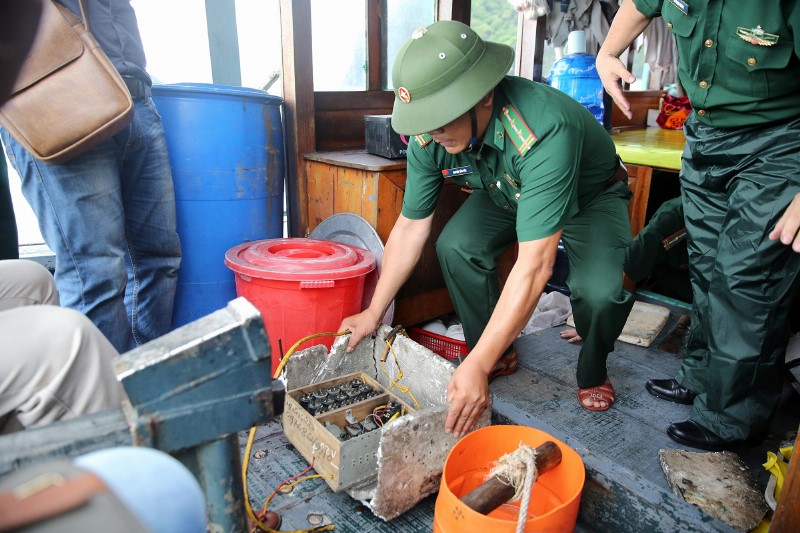 .. và các bộ kích điện vẫn được nhiều ngư dân dùng vào việc đánh bắt thủy sản