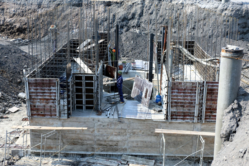 Dự án hầm lò mỏ Núi Béo do Công ty CP Than Núi Béo làm chủ đầu tư đang được đẩy nhanh tiến độ. (Ảnh chụp hạng mục giếng đứng phụ mức +35,2m đến mức -381,6m).