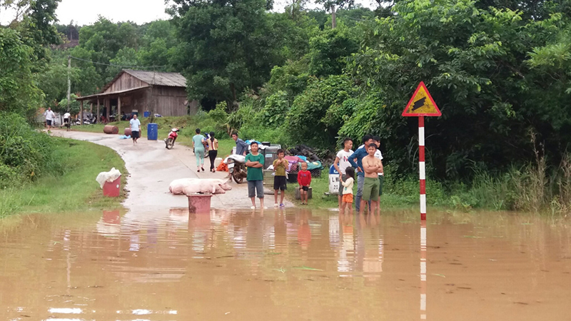 Mưa lũ gây ngập tràn thôn Khe Ốn, xã Thanh Lâm.