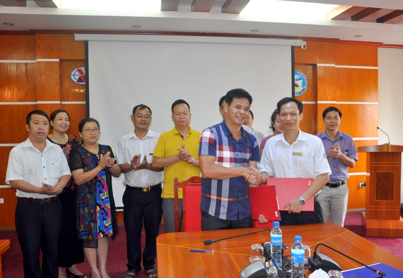 Huyện Đồng Văn và  ký kết biên bản ghi nhớ 