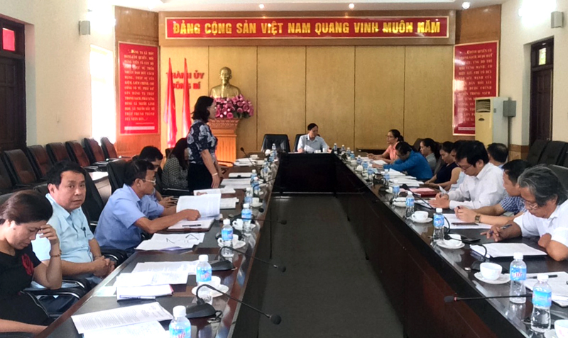 Ban Tuyên giáo Thành uỷ Uông Bí tổ chức giao ban công tác tuyên giáo. Ảnh: Thanh Hương (Trung tâm TT-VH TP Uông Bí)