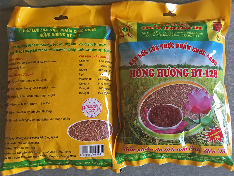 Sản phẩm gạo lức Hồng hương ĐT-128 đóng bao 2kg.