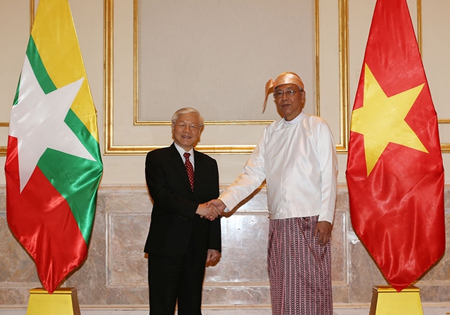 Tổng Bí thư Nguyễn Phú Trọng và Tổng thống Myanmar Htin Kyaw. Ảnh: Trí Dũng – TTXVN 