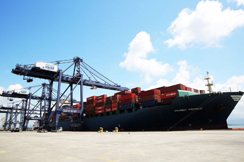 Đầu tháng 6-2017, Cảng container quốc tế Cái Lân chính thức khai trương tuyến ACS, là cảng duy nhất tại miền Bắc có thể tiếp nhận tàu có sức chở trên 5.000 teu, kết nối Việt Nam với các cảng biển lớn trên thế giới.