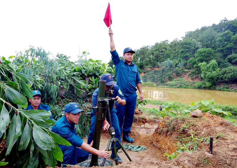 Trung đội cối 82, Công ty CP Than Hà Tu thực hành đánh địch đổ bộ đường không.