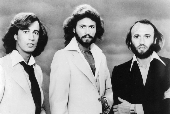Ban nhạc huyền thoại Bee Gees thời hoàng kim