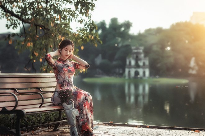 Hồ Gươm, tháp Rùa vốn là khung cảnh quen thuộc của những bộ ảnh về Hà Nội