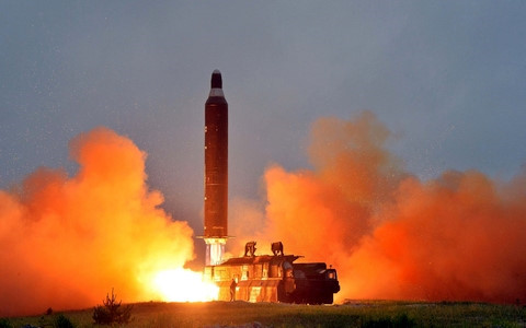 Chương trình hạt nhân và tên lửa của Triều Tiên tiếp tục khiến cộng đồng quốc tế phải 