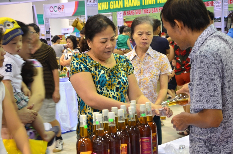 Thông qua hội chợ OCOP các sản phẩm nông sản của tỉnh đã được giới thiệu, quảng bá đến nhân dân và du khách khắp nơi.