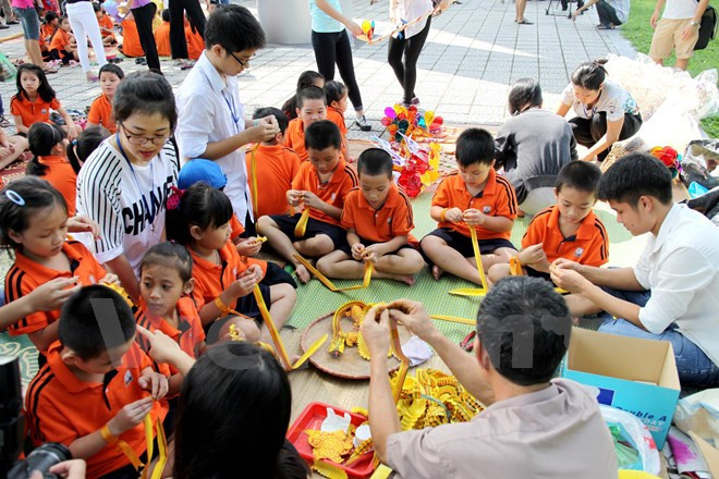 Nhiều hoạt động nhằm hướng về cội nguồn dành cho trẻ em (Ảnh: tieudungplus.vn)