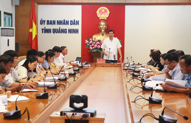 Chủ tịch UBND tỉnh Nguyễn Đức Long làm việc với Ban Dân tộc tỉnh.