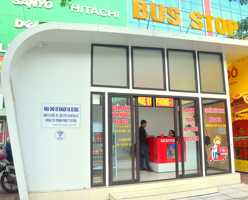 Nhà chờ dịch vụ chất lượng cao Bus Stop của Công ty TNHH Phúc Xuyên tại Tp Uông Bí