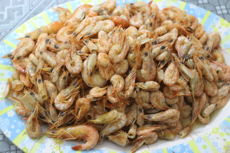 Những con tôm nhỏ là nguyên liệu chính để làm nên món bún tôm Quảng Yên ngon, khác biệt