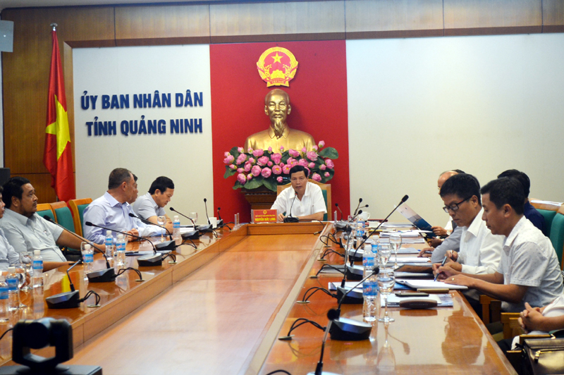 Đồng chí Nguyễn Đức Long, Chủ tịch UBND tỉnh phát biểu tại buổi làm việc
