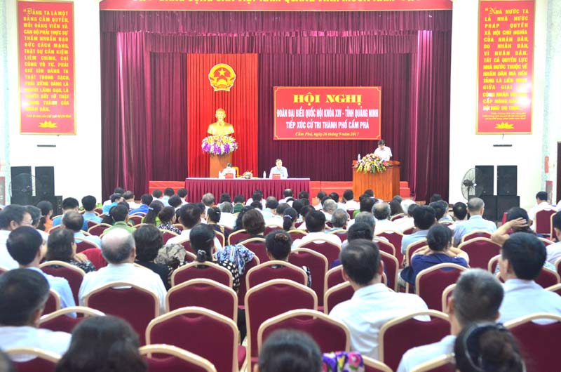ĐBQH tỉnh Quảng Ninh tiếp xúc cử tri TP Cẩm Phả.