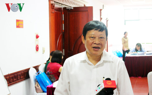 Thứ trưởng bộ Y Tế, Nguyễn Viết Tiến chia sẻ tại Hội thảo.