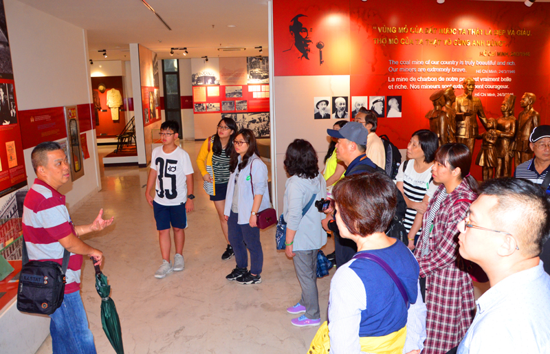 Bảo tàng Quảng Ninh là một điểm du lịch hấp dẫn du khách, đặc biệt là sự lựa hàng đầu của du khách khi đến Hạ Long vào những ngày thời tiết xấu