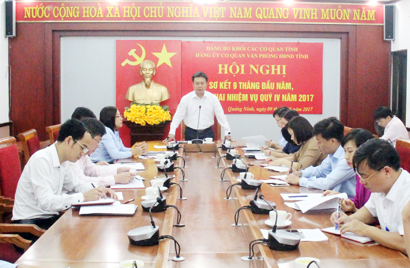 Đồng chí Nguyễn Đức Thành, Phó Chủ tịch HĐND tỉnh chủ trì hội nghị.